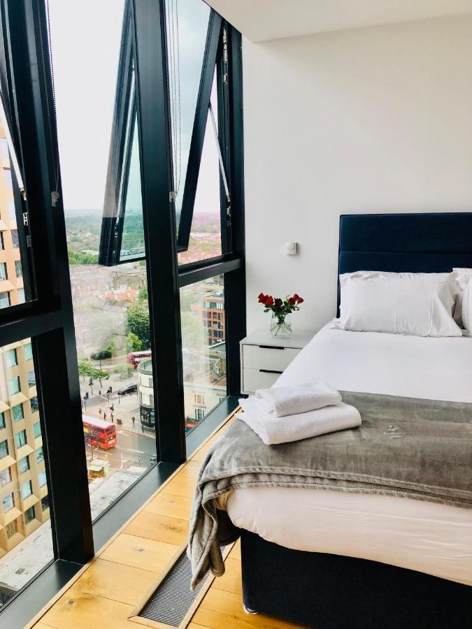 Luxury 2 Bedroom Apartment 20 Min From Central London Eksteriør bilde