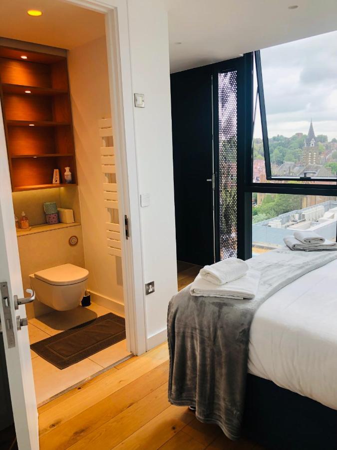 Luxury 2 Bedroom Apartment 20 Min From Central London Eksteriør bilde