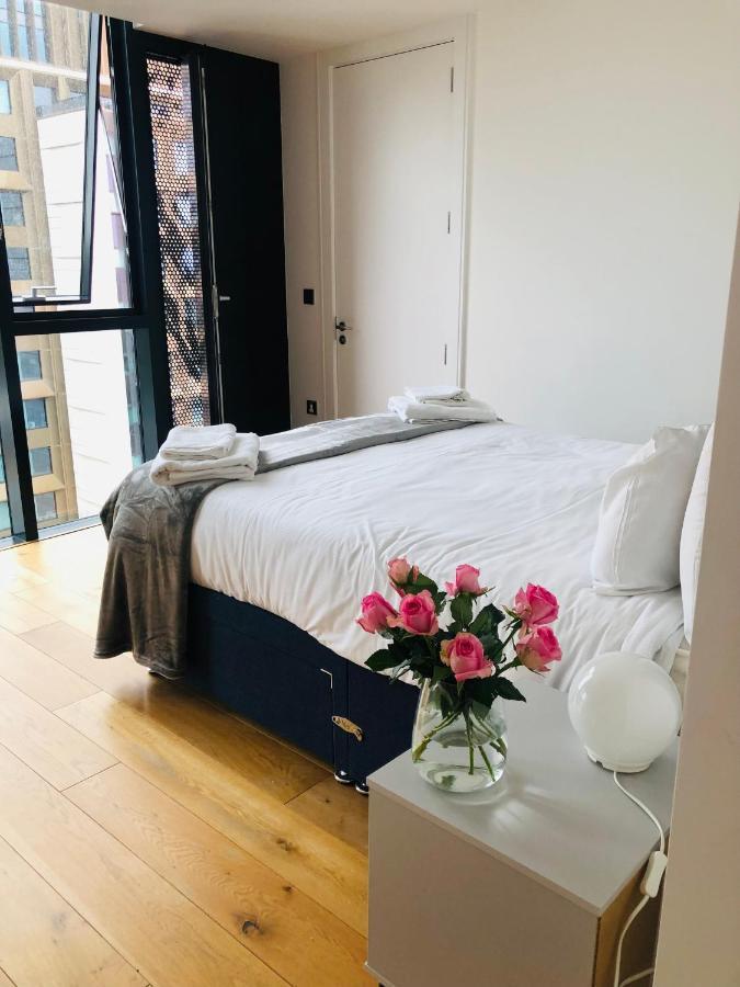 Luxury 2 Bedroom Apartment 20 Min From Central London Eksteriør bilde